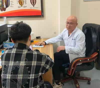 伊春市|男科医师高朋磊：守护男性健康，专业男科诊疗
